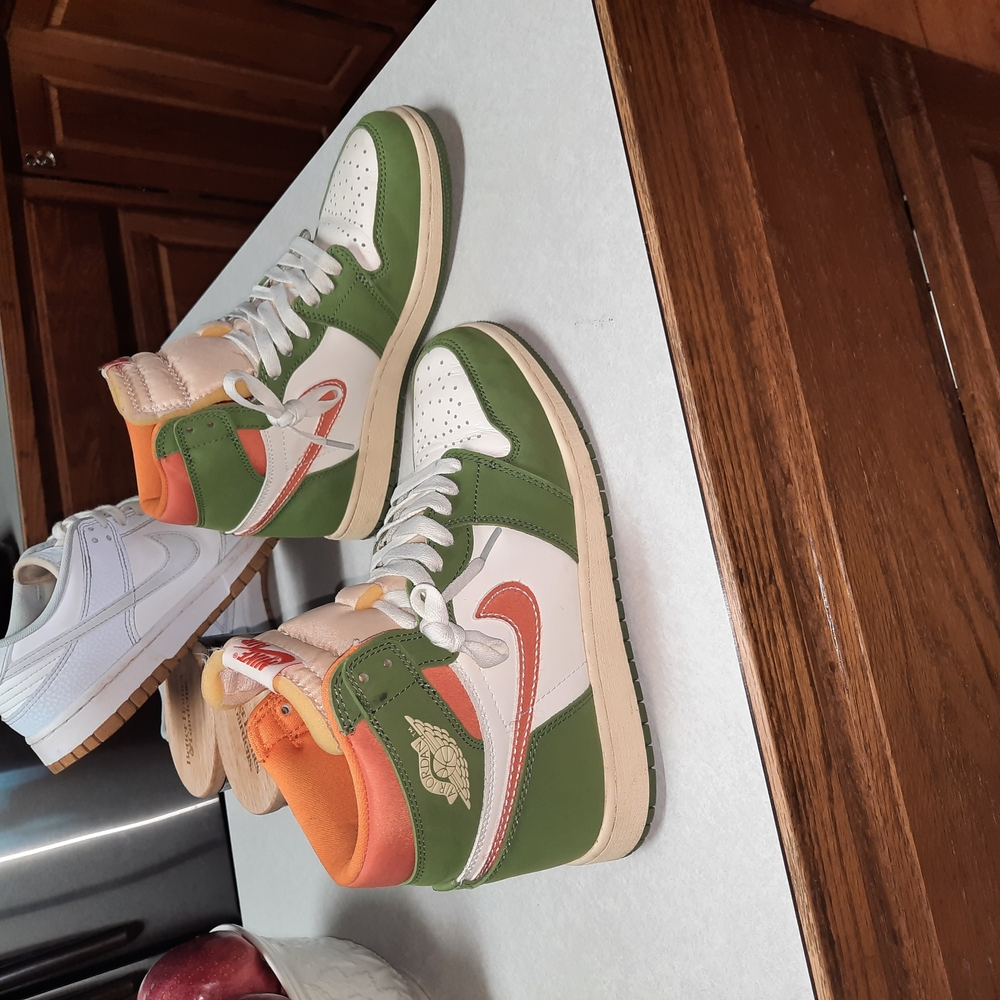 Nike Air Jordan Sneakers Green Orange White